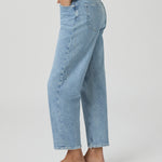 Alexis Slight Barrel Jean Light Wash Verse