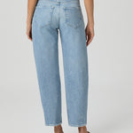 Alexis Slight Barrel Jean Light Wash Verse