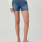 Dylan Short W/ Raw Hem Dancing Queen Mid Indigo