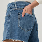 Dylan Short W/ Raw Hem Dancing Queen Mid Indigo