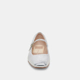 Reyes Flat Silver Distressed Leather