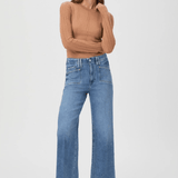 Jolie Flat