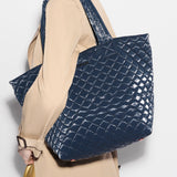 Medium Metro Tote Deluxe Ink Liquid