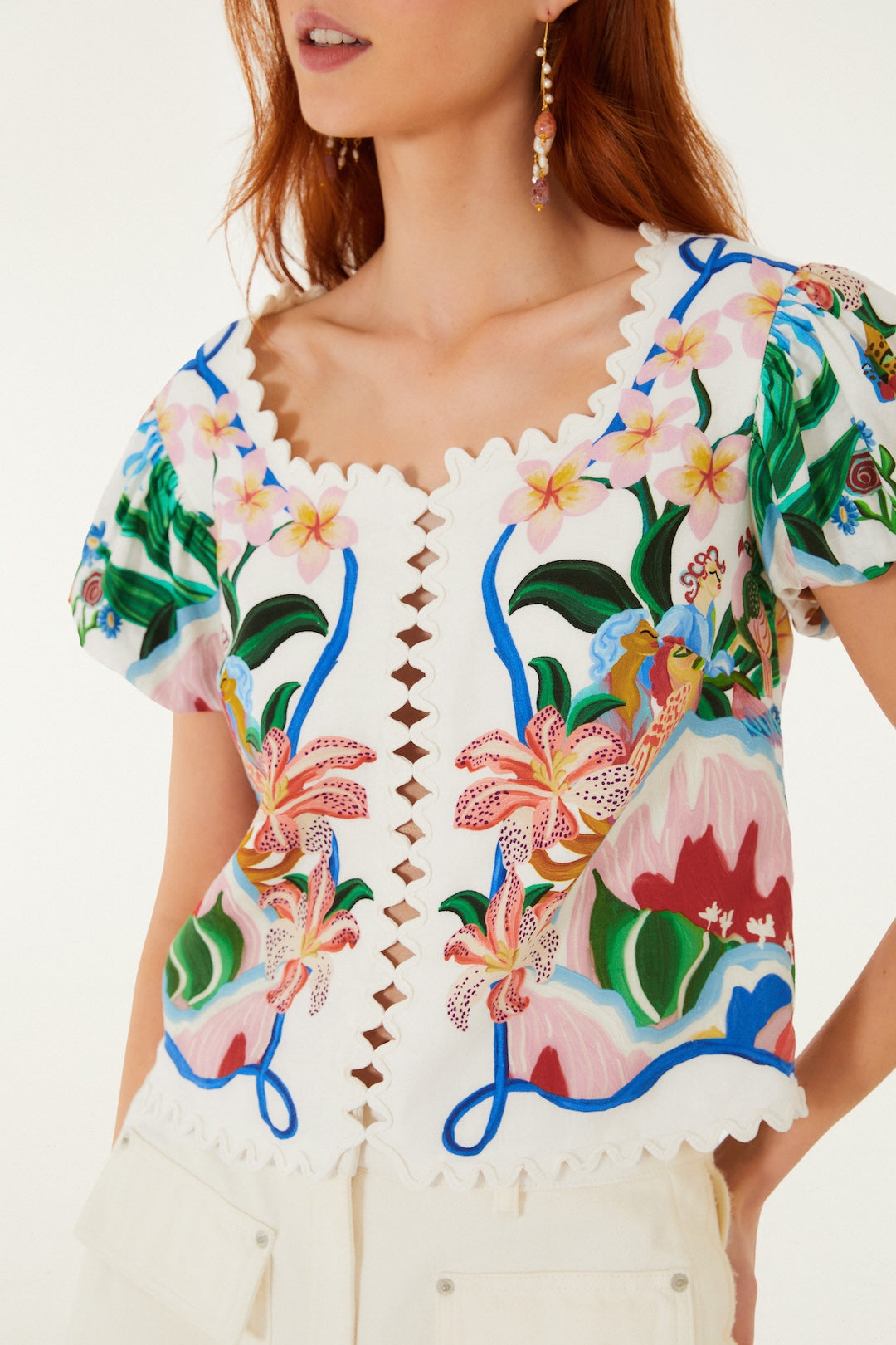 GARDEN OF LIFE SCARF OFF-WHITE SHORT SLEEVE BLOUSE