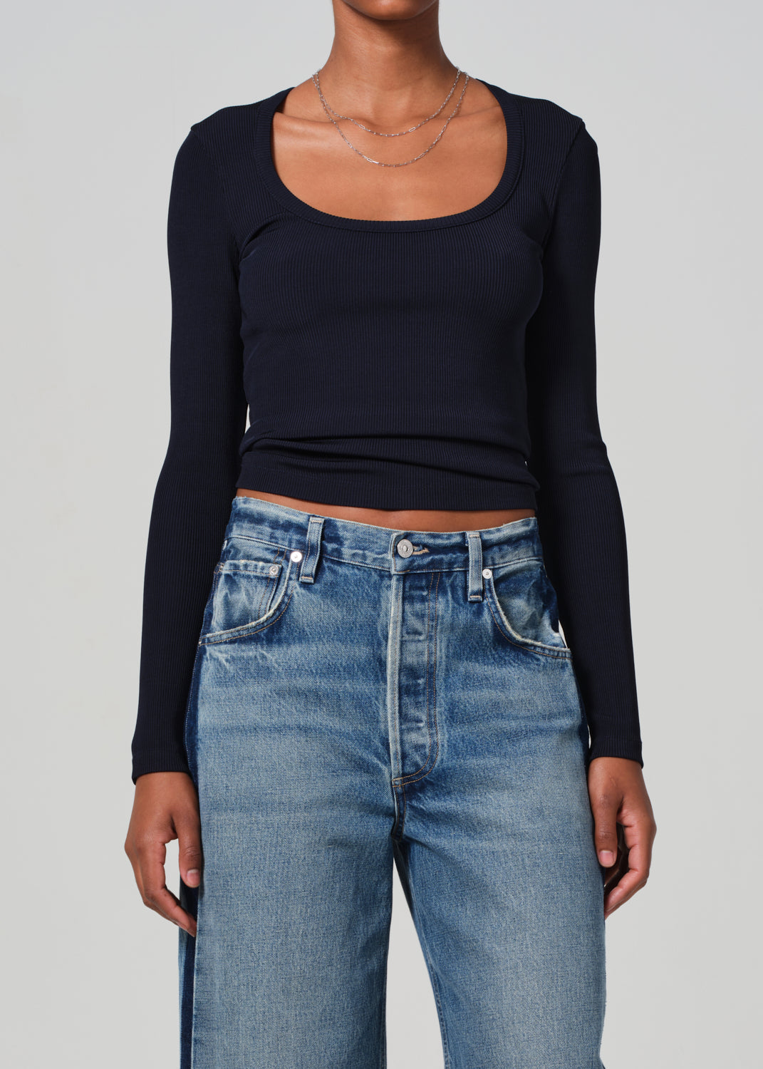 Rumi Scoop Neck Ribbed Tee Navy