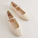 Reyes Flat Ivory Leather