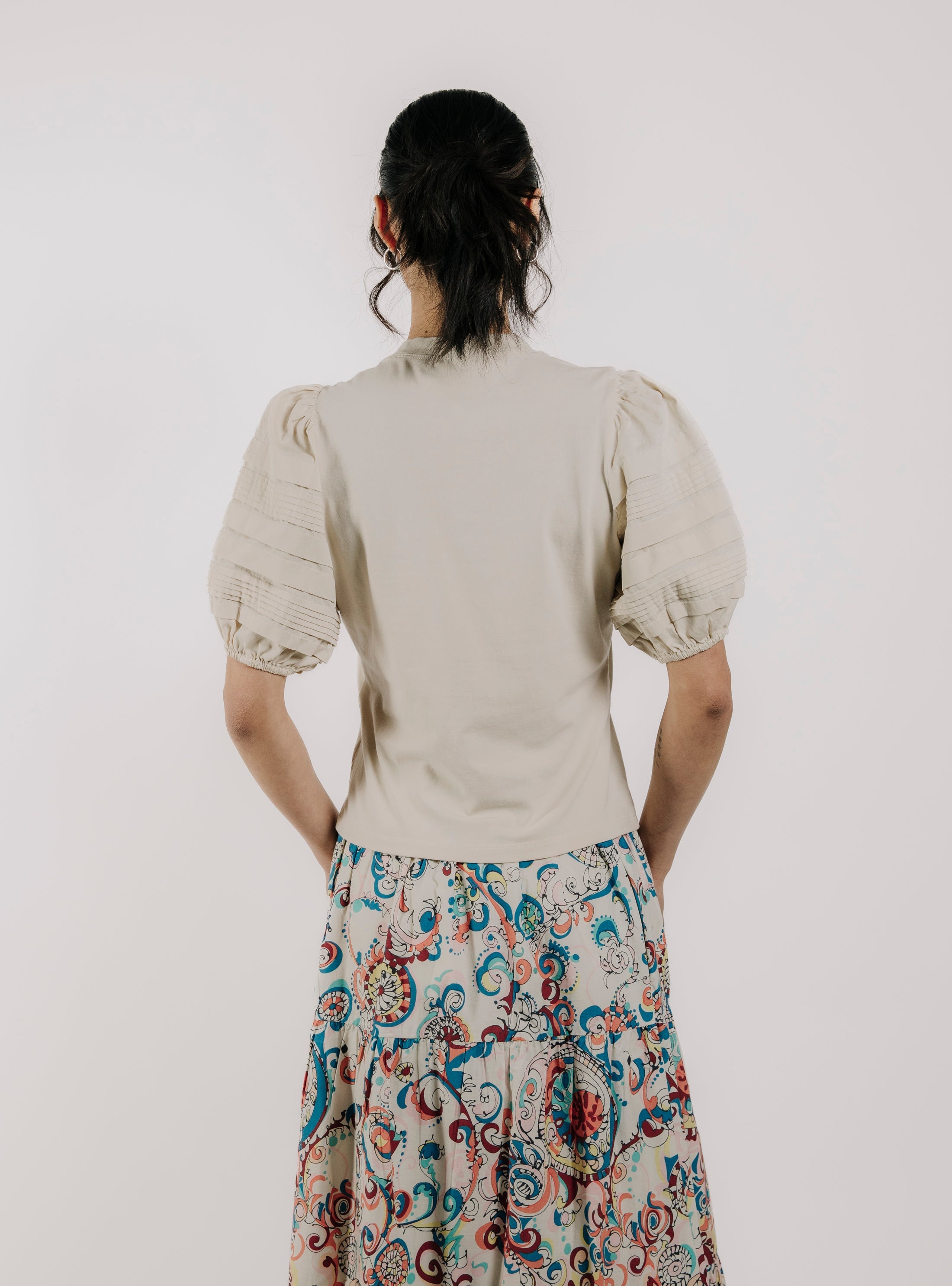 Dylan Tee White Swan