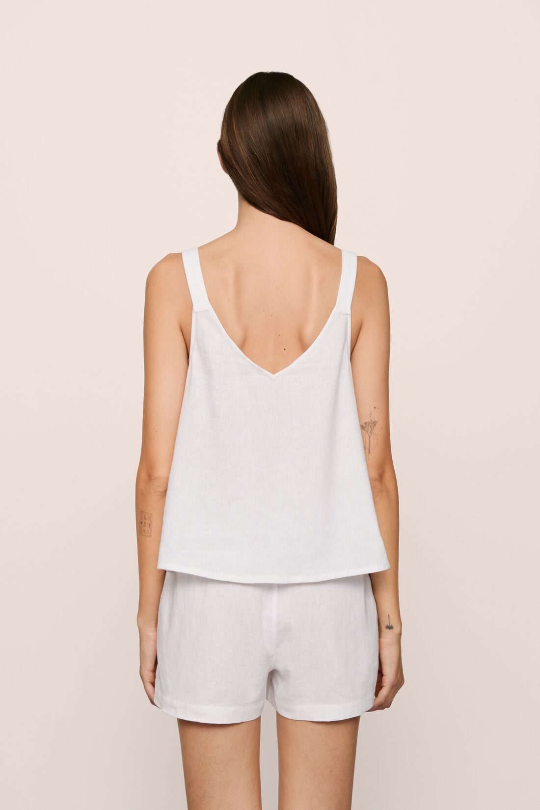 LINEN BLEND V NECK CAMI