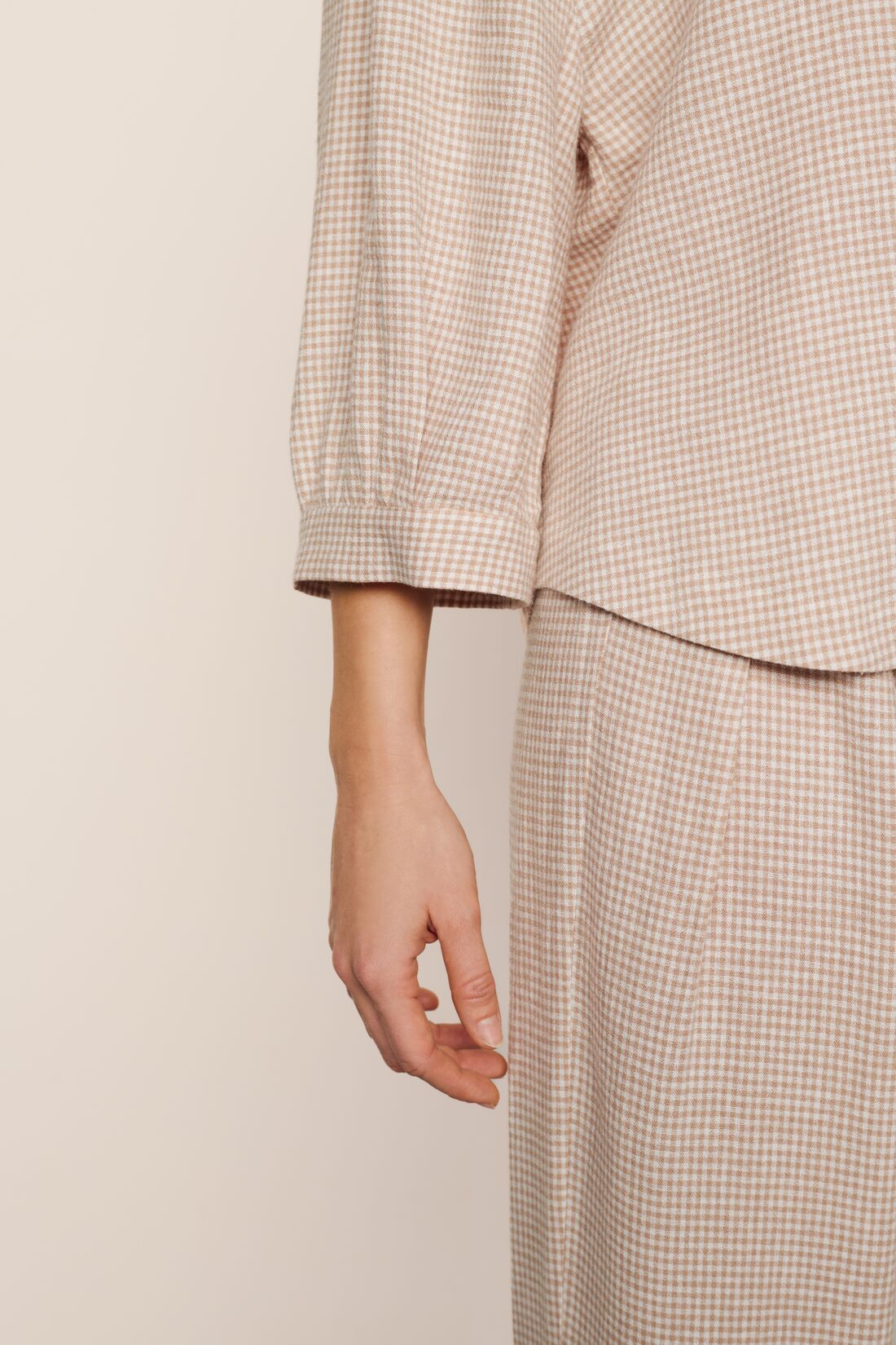 LINEN BLEND RELAXED SLEEVE TOP