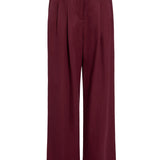 Macbee Pant Port