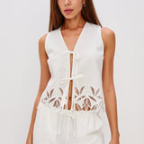 Oregon Top White Palm Embriodery