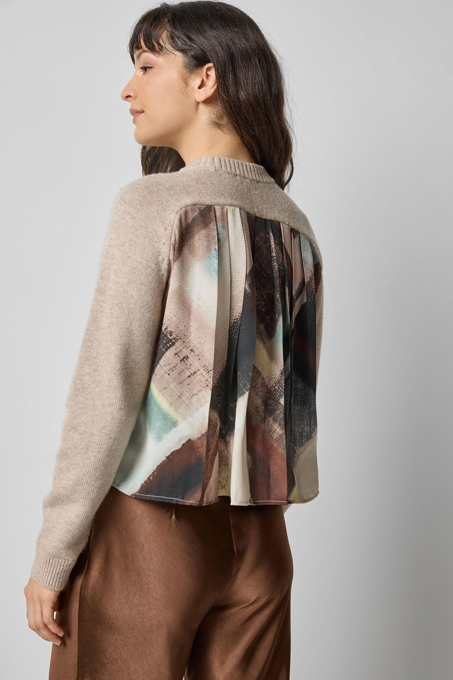 Pleat Black Raglan Sweater Wheat