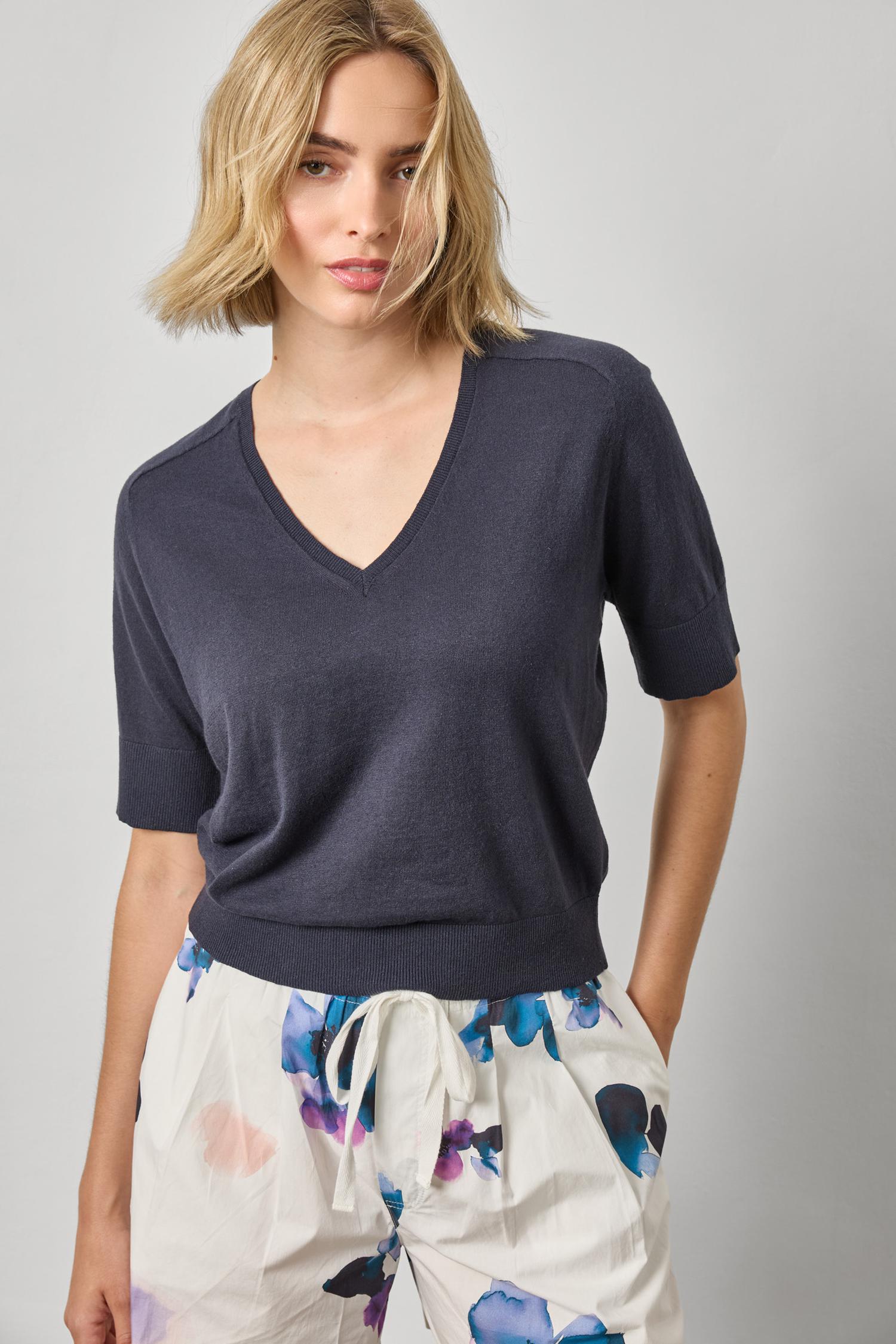 V-Neck Saddle Sleeve Sweater Navy
