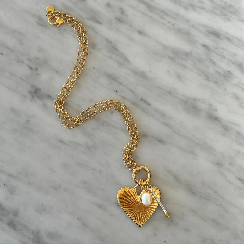 Percy Clip Necklace: Matchstick, Small Ribbed Heart of Gold, Gray Cloud Pearl