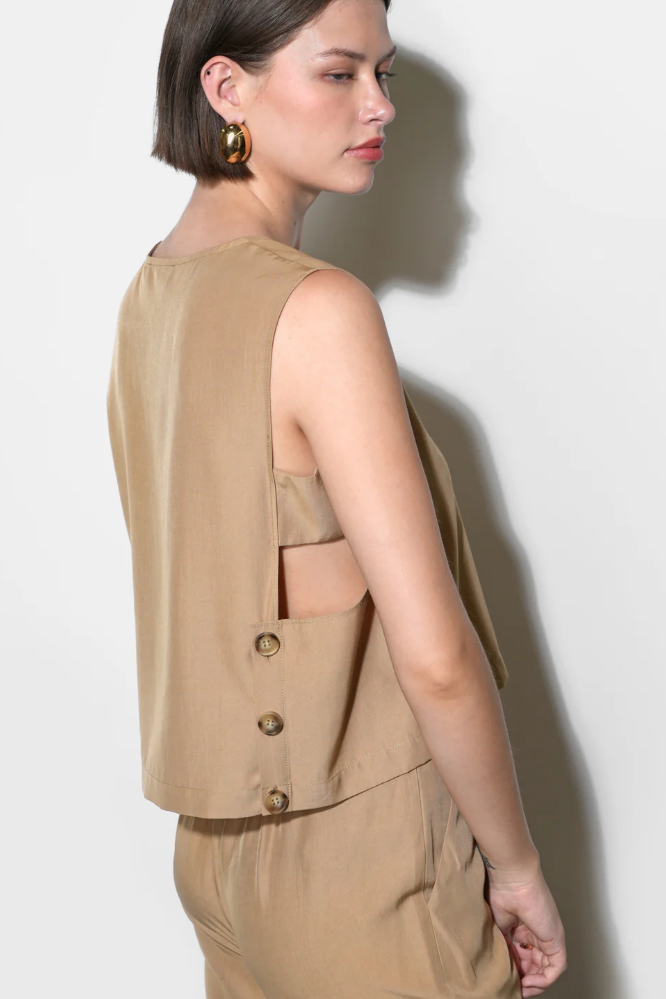 Zoey Side Button Scoop Neck Top