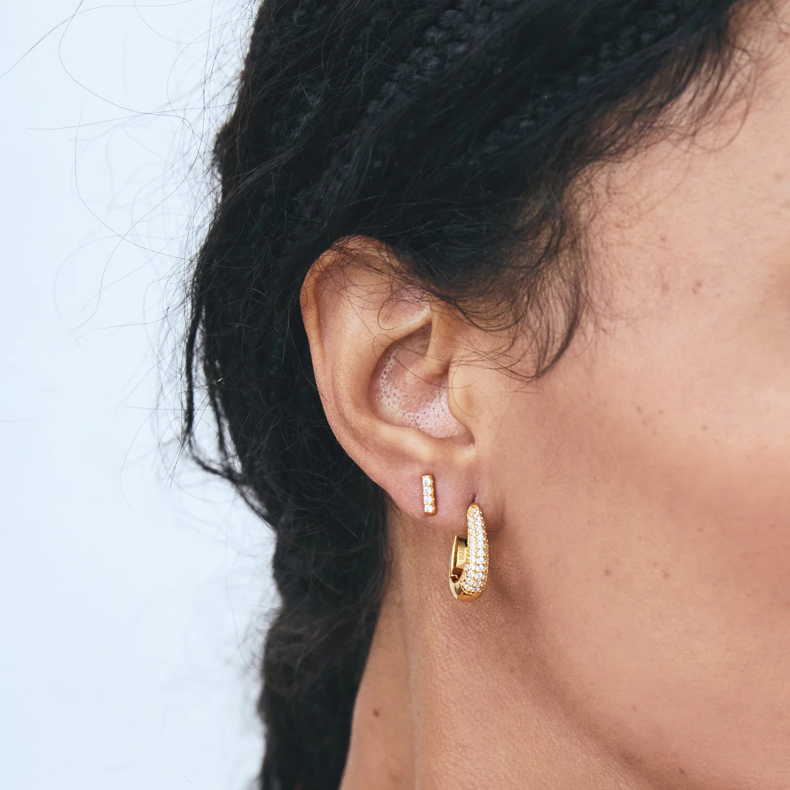 Maeda Bar Studs Gold