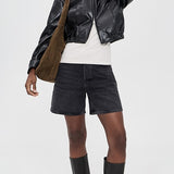 Dame Short Hitch (Black) Clean Hem
