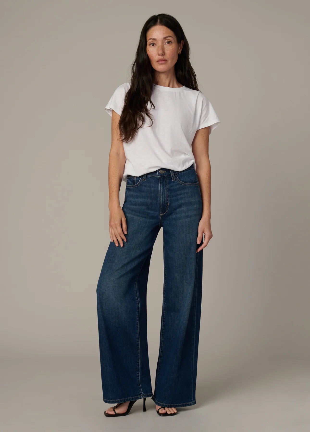 The Mia Petite Dedication