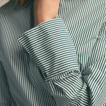The Classic Poplin Shirt Green Stripe