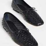 Jada Flats Black Closed Woven Calf