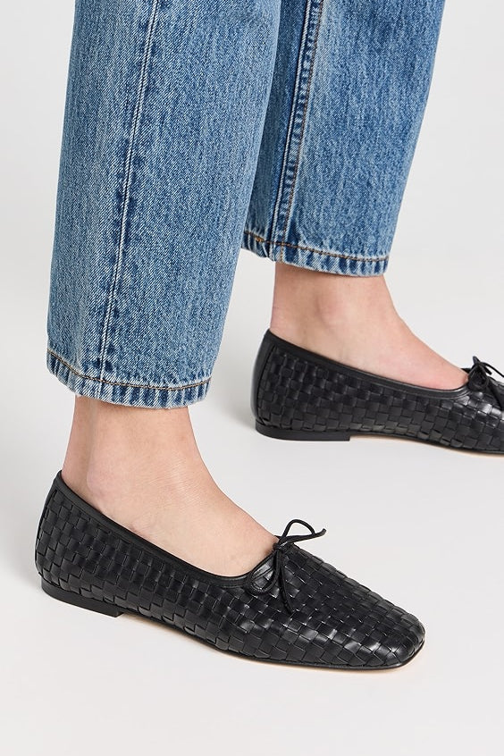 Jada Flats Black Closed Woven Calf